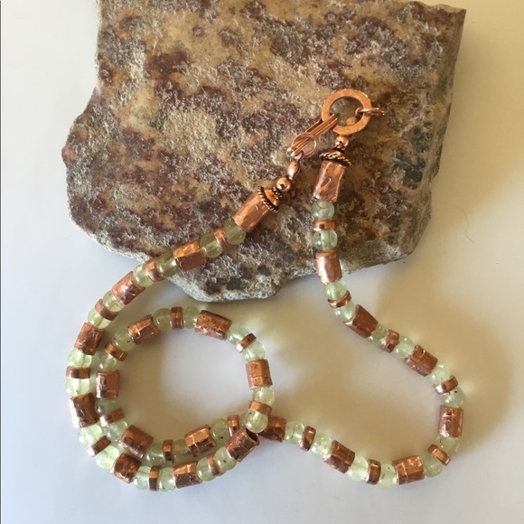 Tribal Style Necklace Hammered Copper And Prehnite - Picture 6 of 7